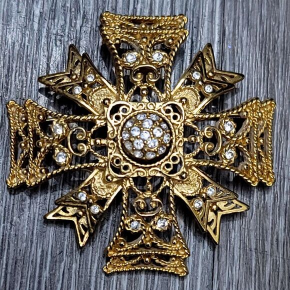 Kenneth Jay Lane 2.5" Gold Cross Brooch or Pendant 1990s - Picture 3 of 13